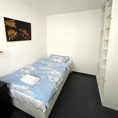 Cozy, Bright Room With Free Parking Bratislava Exterior photo